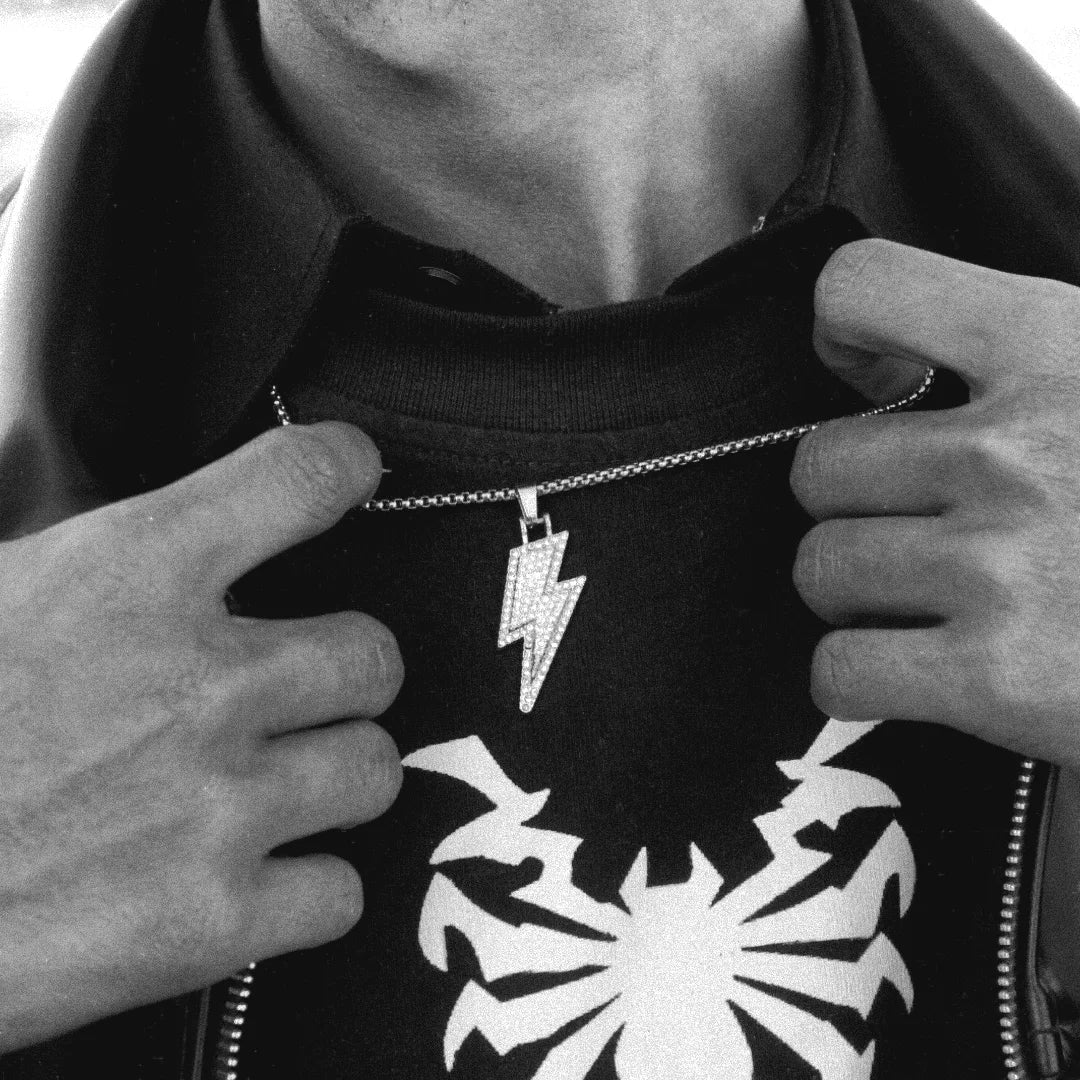 FLASH VOID™ – ICED LIGHTNING PENDANT